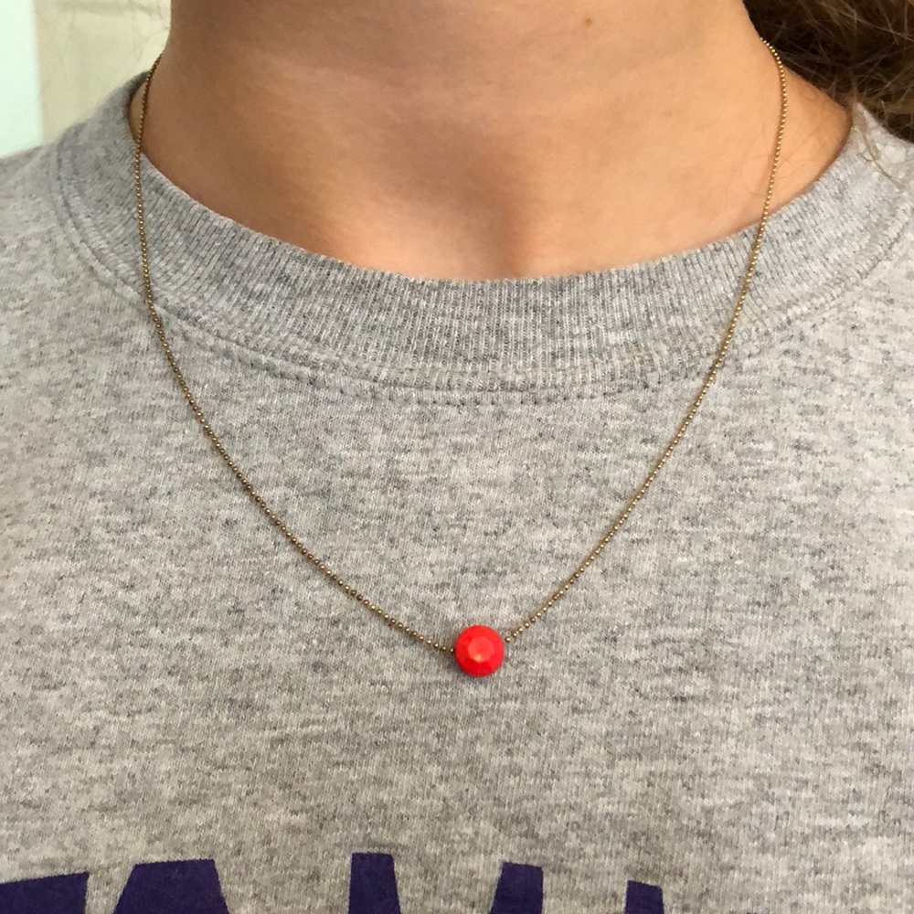 Pink pendant necklace